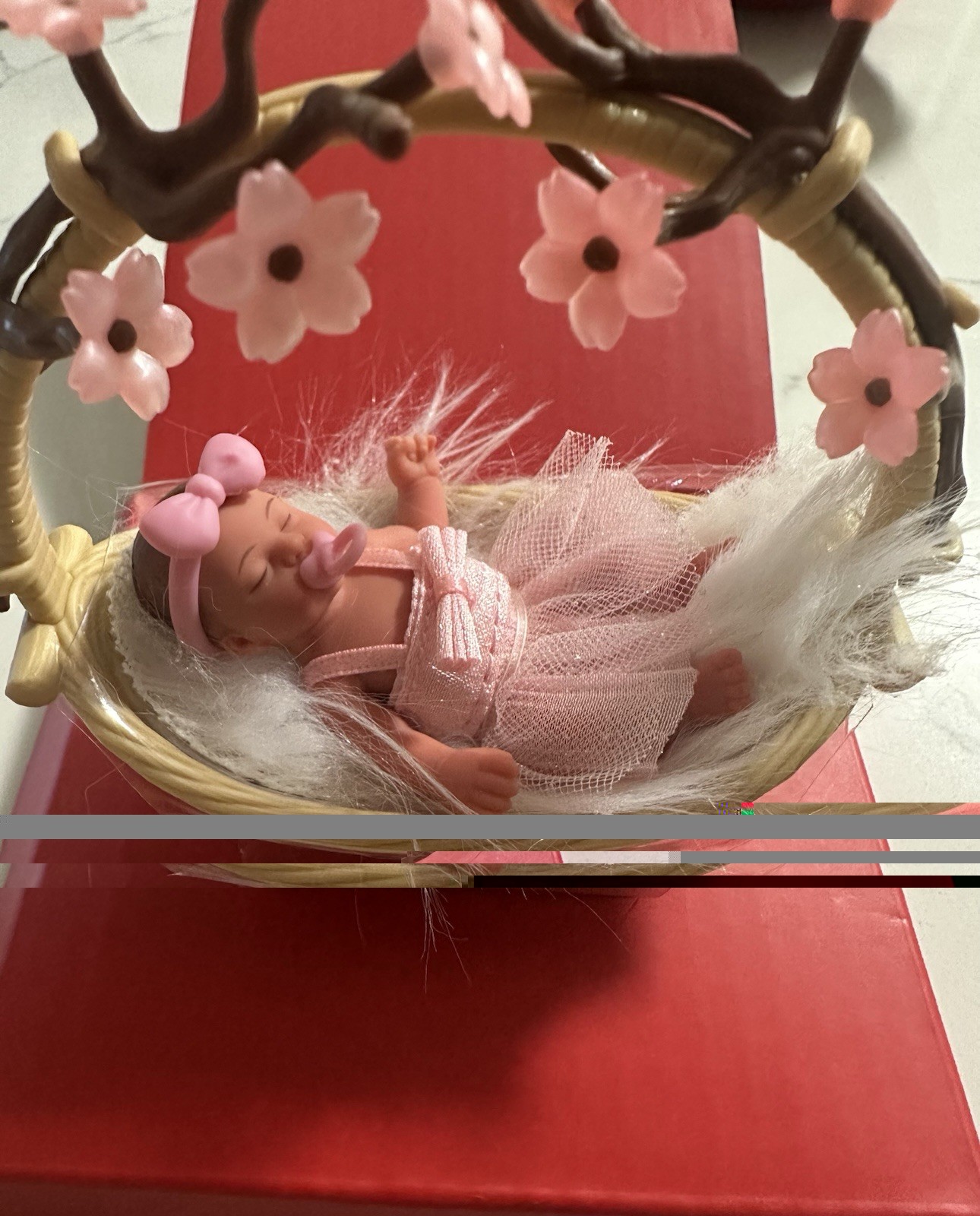 Zuru 5 Surprise My Mini Baby Sweet Hearts – Baby In Basket (DISPLAY) No Plastic