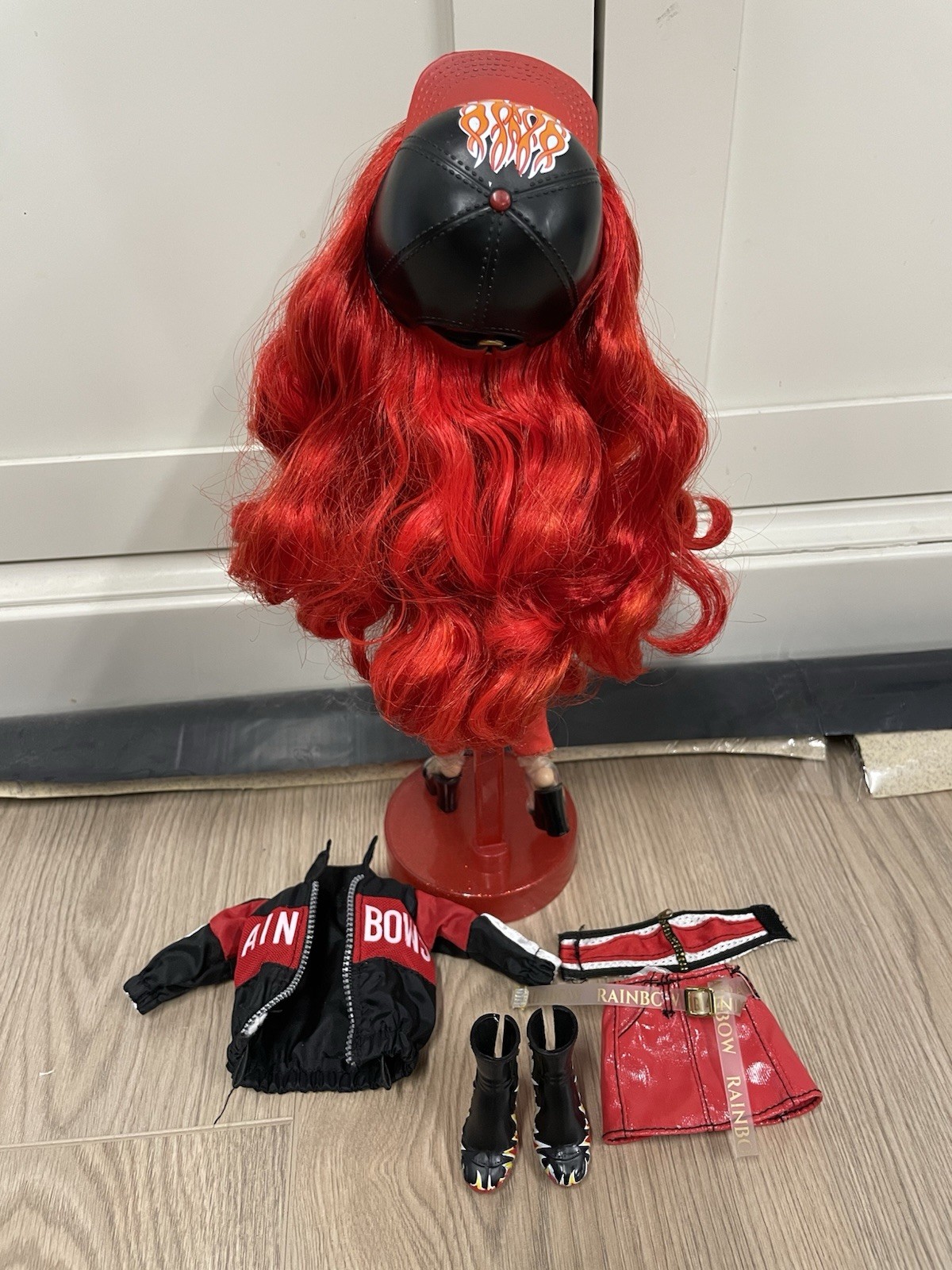 Rainbow High MGA Wave 1 Ruby Anderson Doll complete 2nd outfit see description.