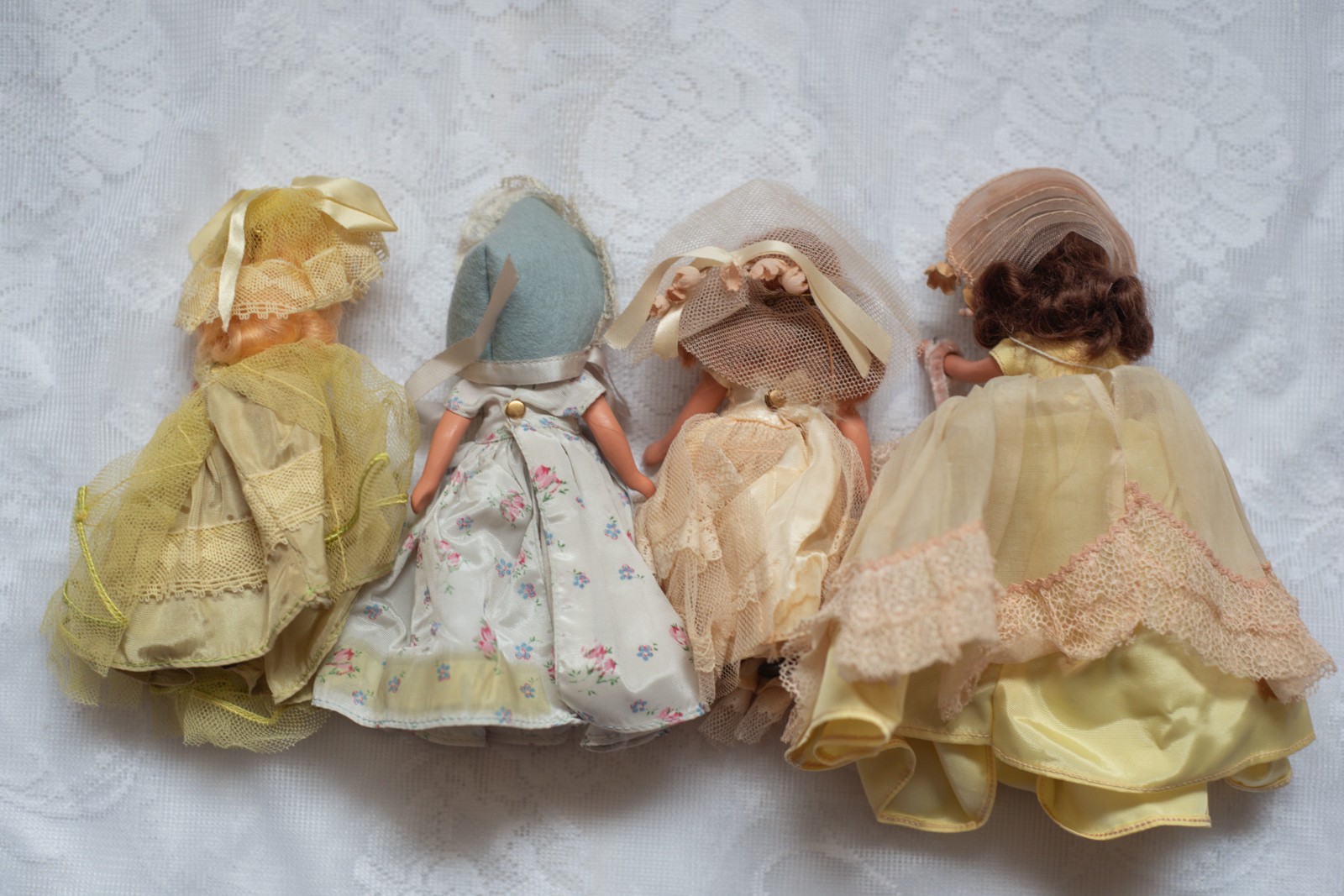 Lot of 4 Vtg Bisque/Plastic 5-6″ Nancy Ann Storybook PINCH FACE Dolls