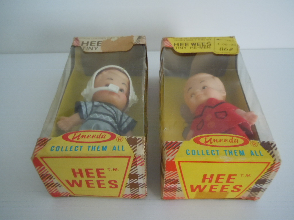 UNEEDA 1974 KMART” HEE WEES TINY HE-MEN ” BOYS PEE WEE: FOOTBALL PLAYER,FIRE MAN
