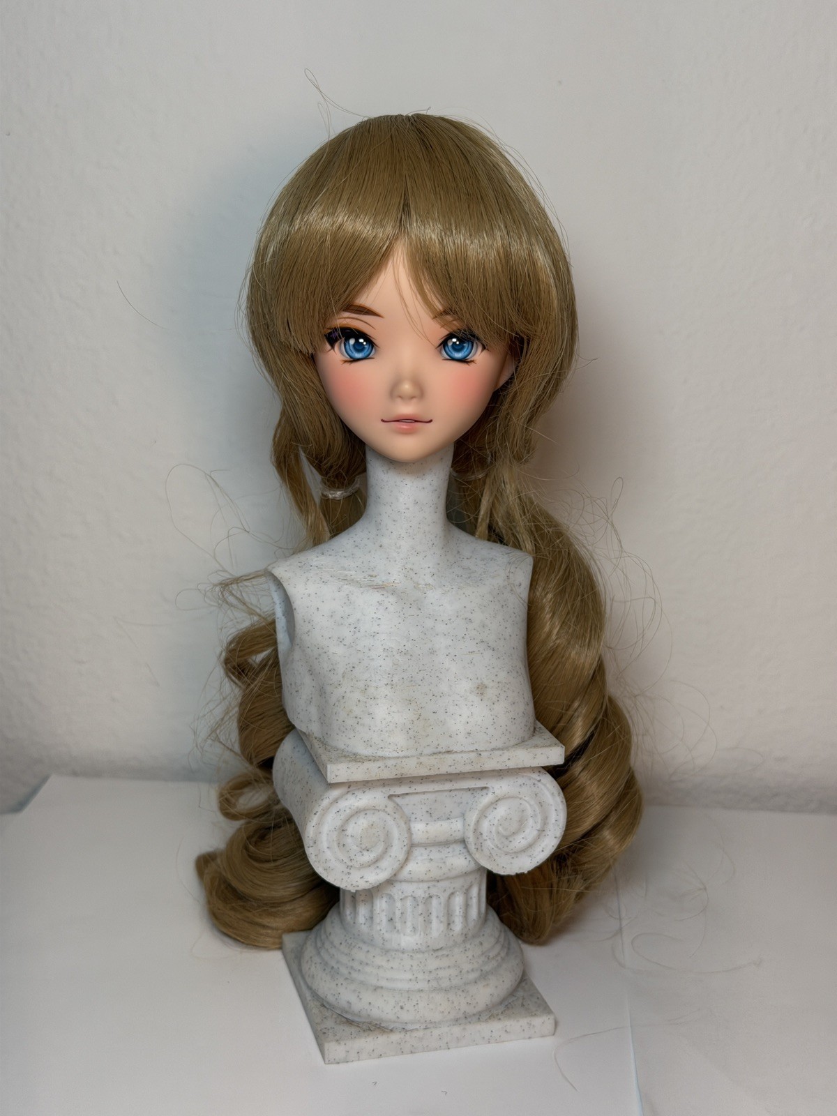 Unbranded/Smart Doll / Dollfie /BJD 1:3 Dark Blonde Light Brown Colored WIG ONLY