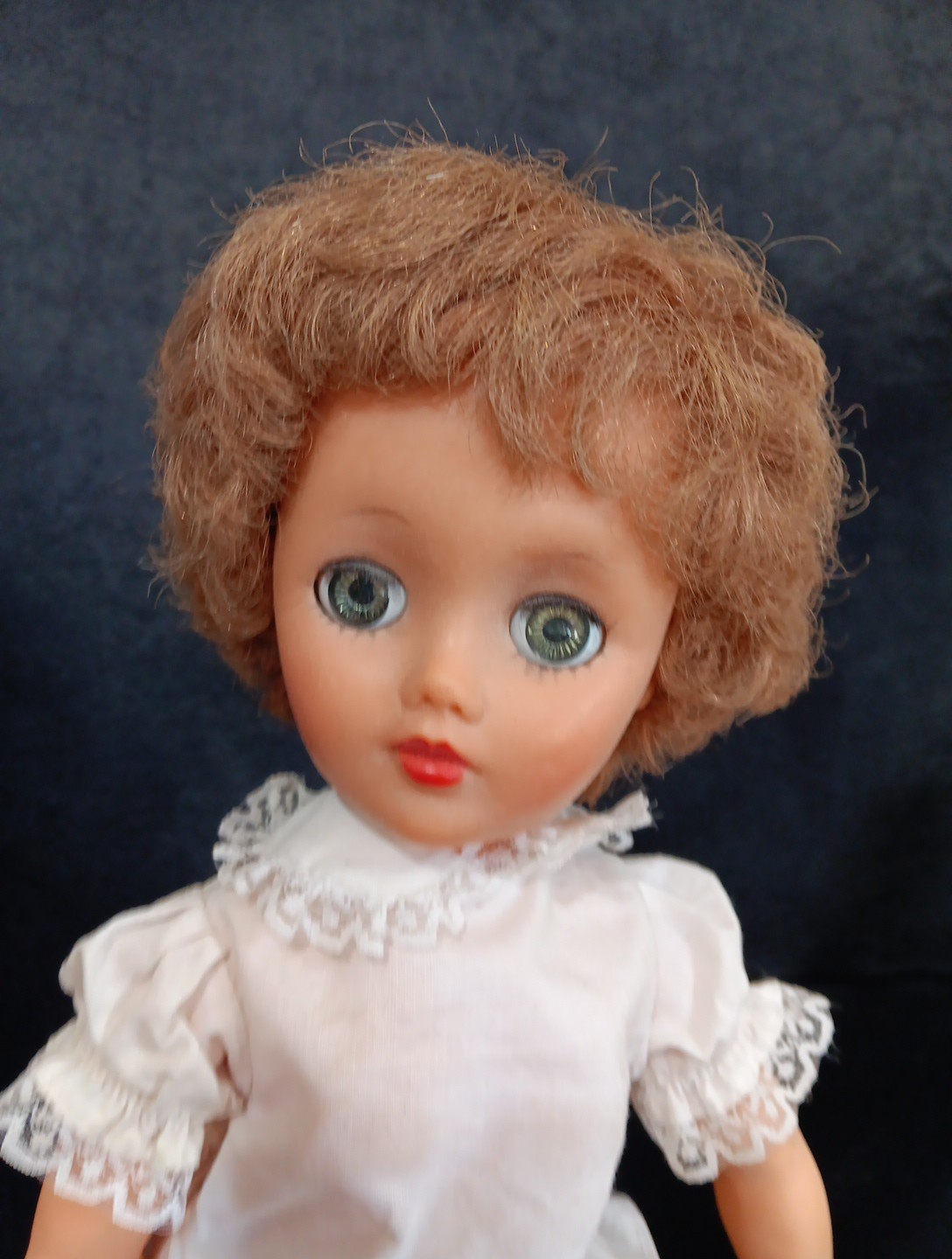 Vtg-EEGEE-16″ PlasticDoll, Short Brown Hair, Cute Skirt & Blouse, Open/Shut Eyes