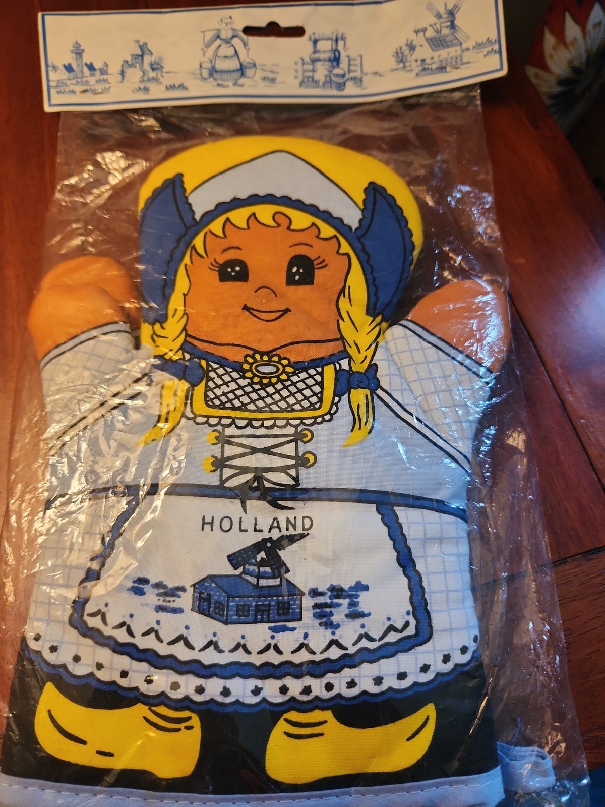 Vintage Dakin Blue Bonnet Sue Doll Boy And Girl 11″ Original Package Holland