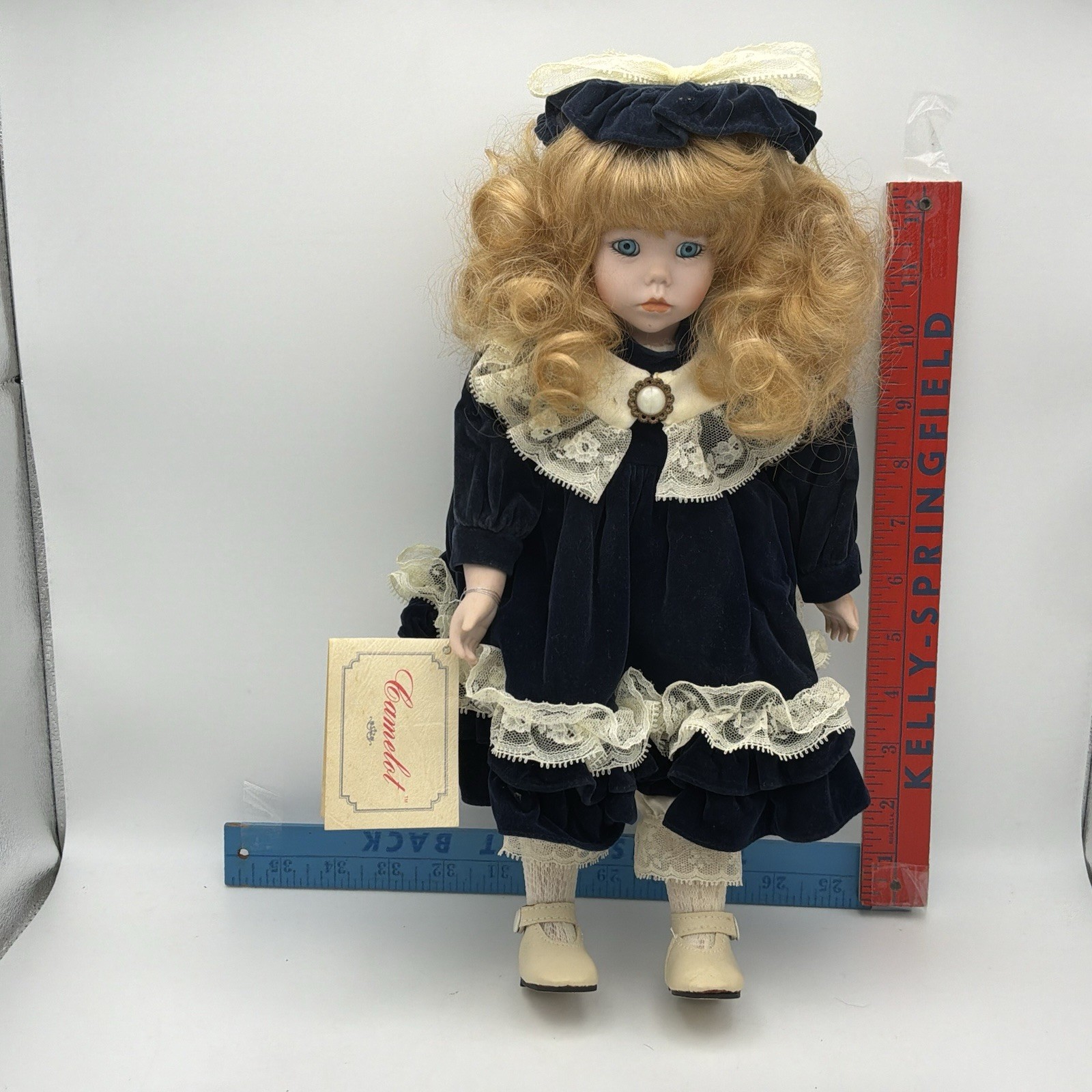 Camelot Porcelain Doll Cissy 14” QVC 1991 w Box Papers Vintage