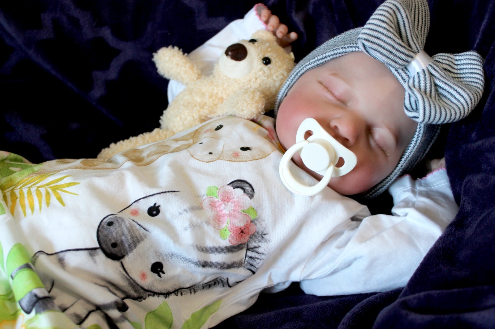Realistic Lifelike 6 Pound 20 inch Baby Dolls Painted Newborn Reborn Sleeping