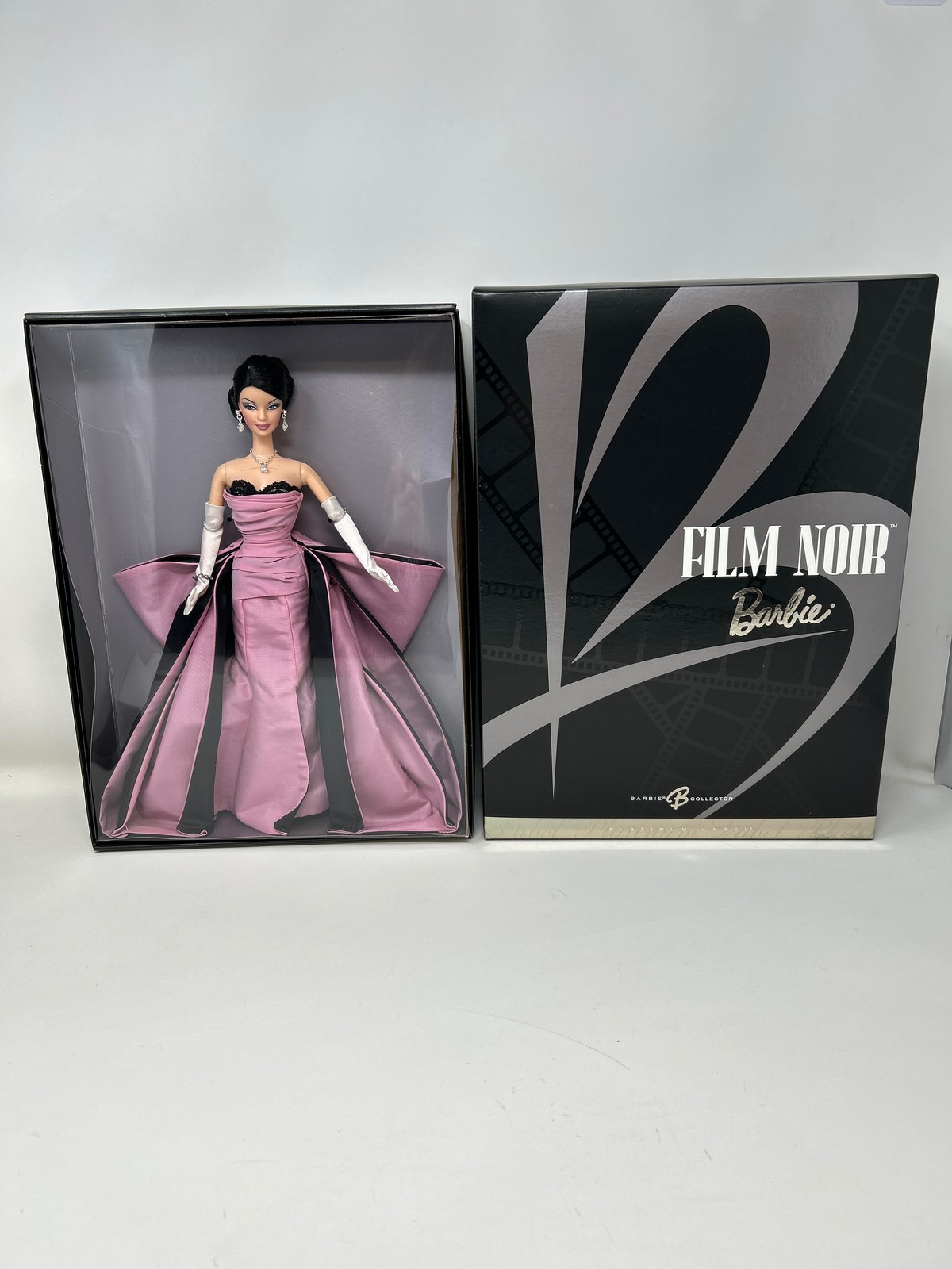 FILM NOIR BARBIE 2006 Convention PLATINUM LABEL Brunette LE 750 Limited SIGNED