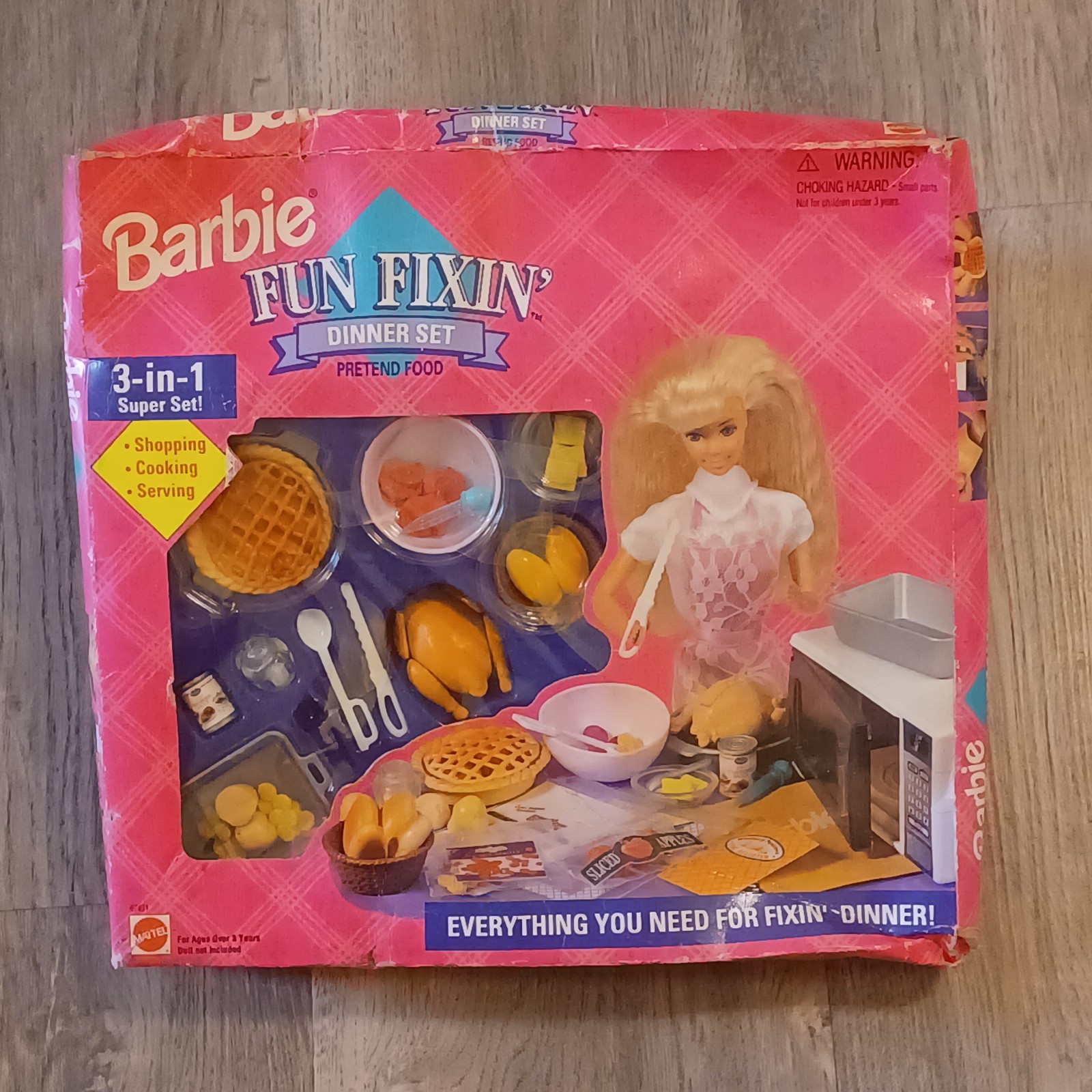 Barbie Fun Fixin’ Dinner 3 in 1 Super Set 1995 Mattel Damaged Box #67431 READ