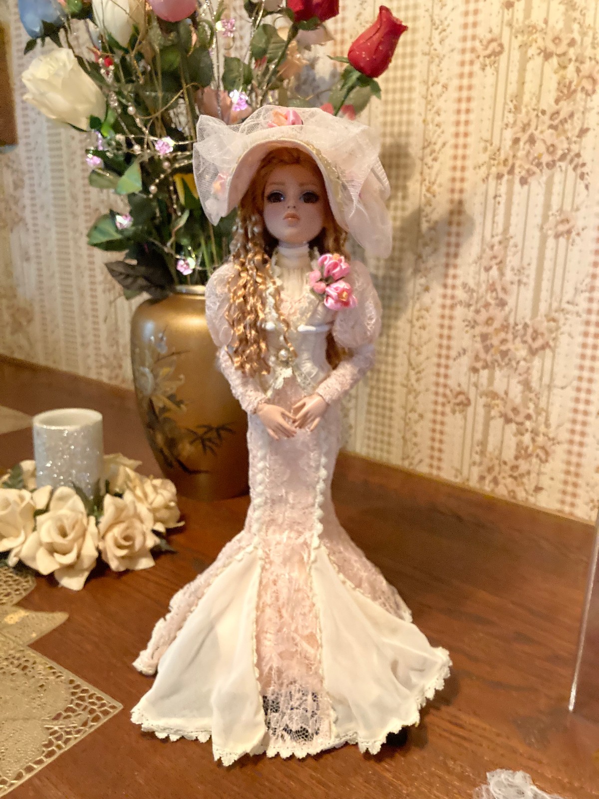 Ellowyne Wilde doll with clothes