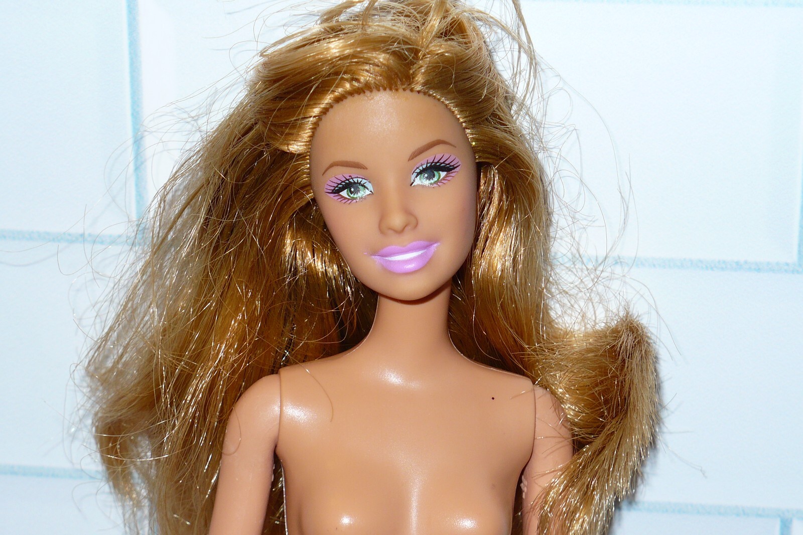 Mattel Barbie Doll ~ Beach Feet Cali Girl ~ Beach Party SUMMER Doll Green Eyes