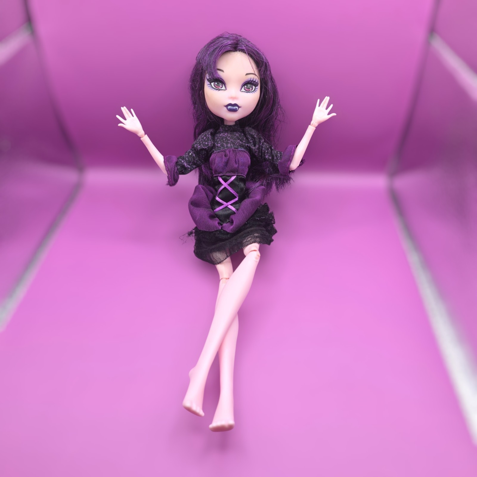 Monster High Elissabat Frights Camera Action doll mattel soft hair earrings
