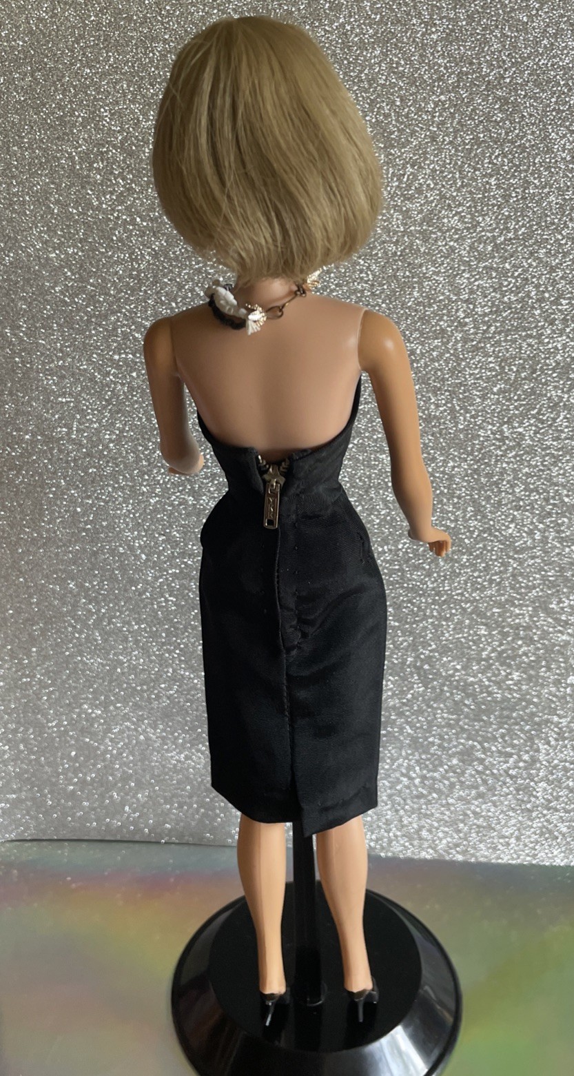 RARE- Silver Ash Hair – HIGH COLOR American Girl Barbie w/OSS/dress-BEAUTIFUL