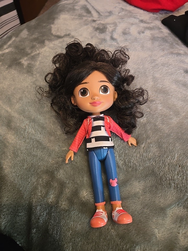 Gabby’s Dollhouse, 8-inch Gabby Girl Doll, Toys for Ages 3 and up