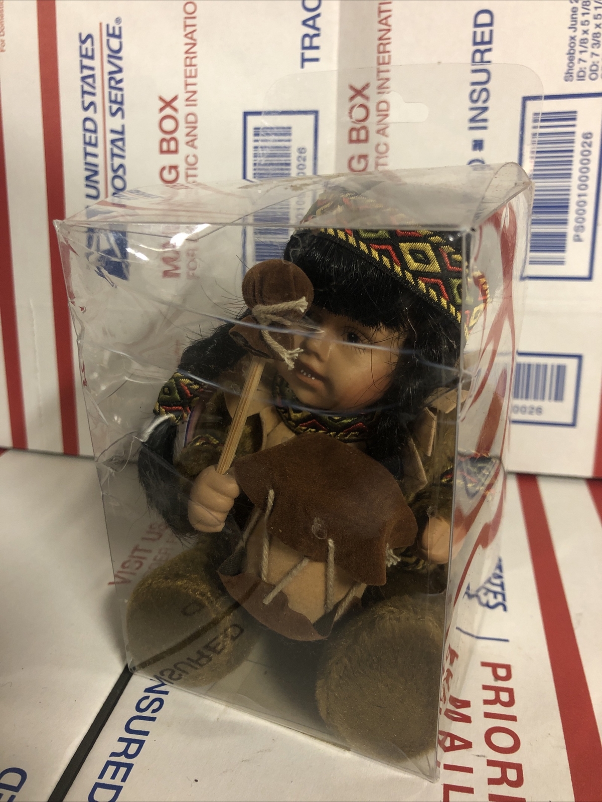 Emerald Doll Collection 2001 “Willie” 73191 Rich Imports RARE