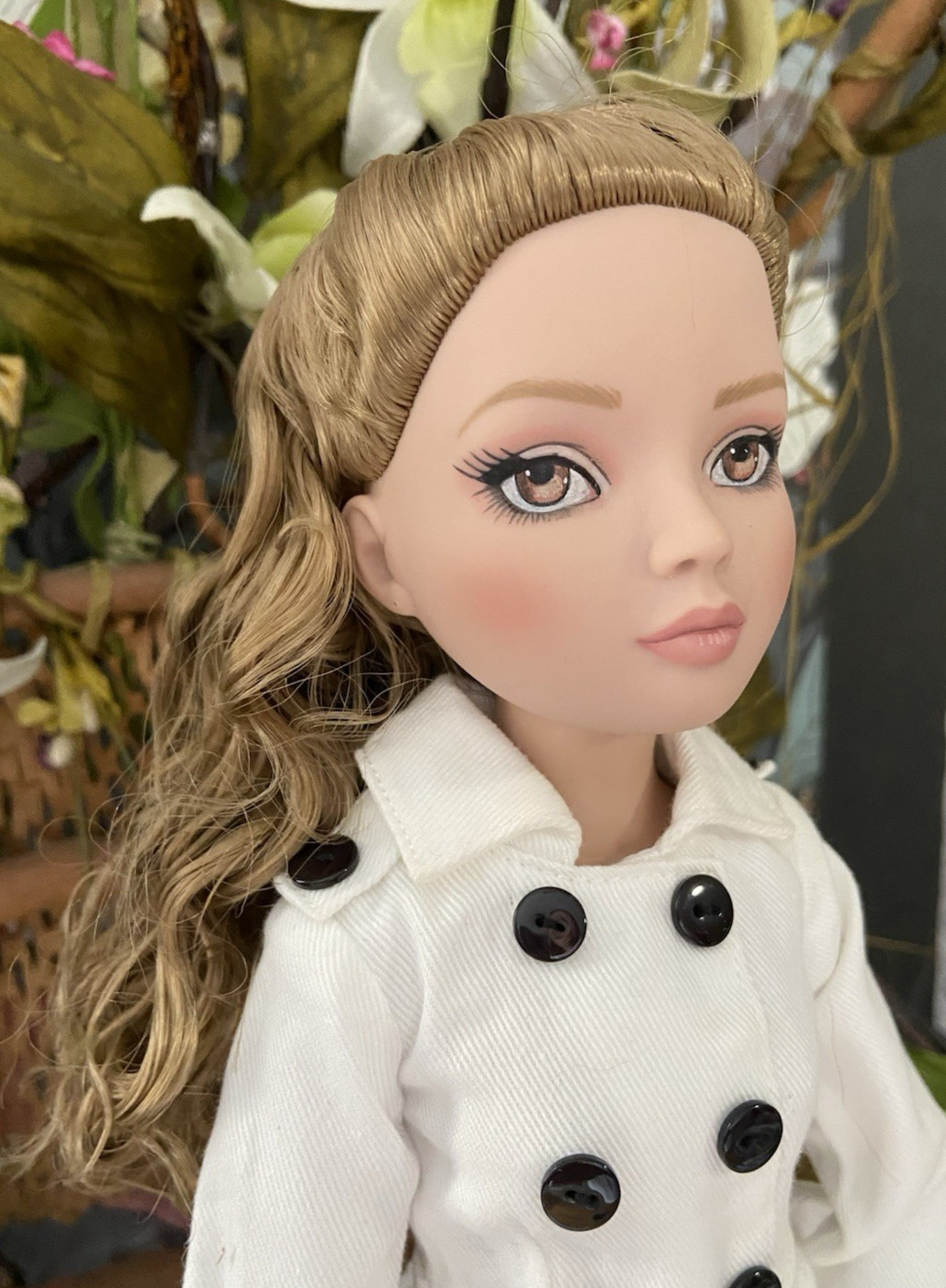 TONNER – WILDE IMAGINATION Ellowyne Wilde “Mistakenly Sad” – 16″ dressed doll