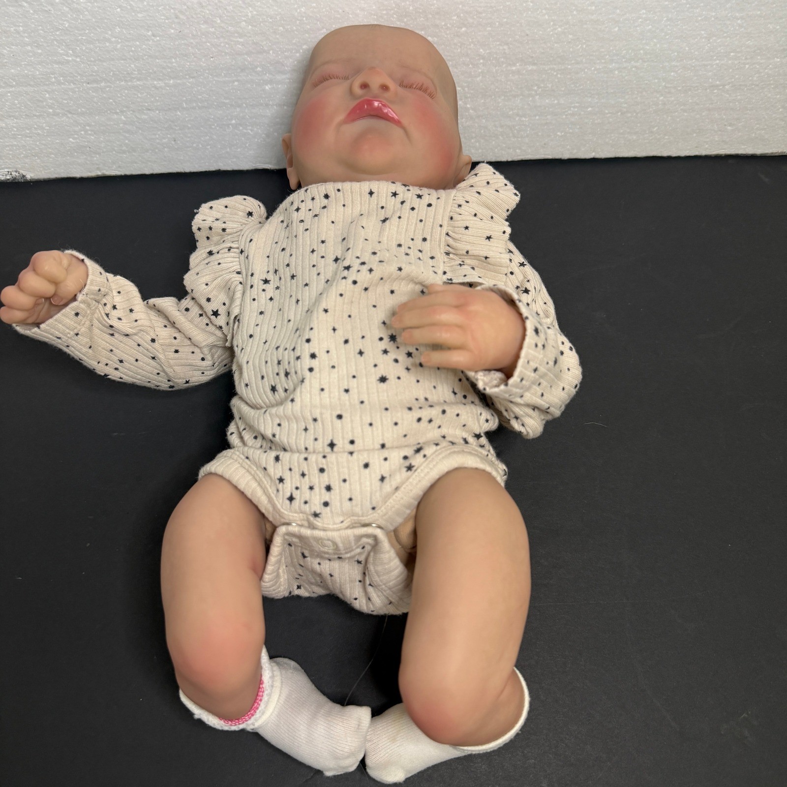 Realistic Sleeping Reborn Baby Doll Star Print Weighted Cloth Body 1 lb 13 18 in