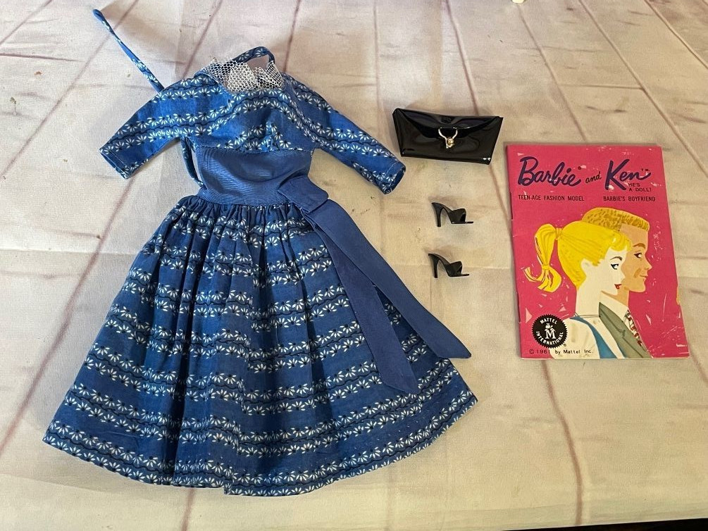 VINTAGE 60S BARBIE LETS DANCE OUTFIT #978, MATTEL BARBIE MINT!!