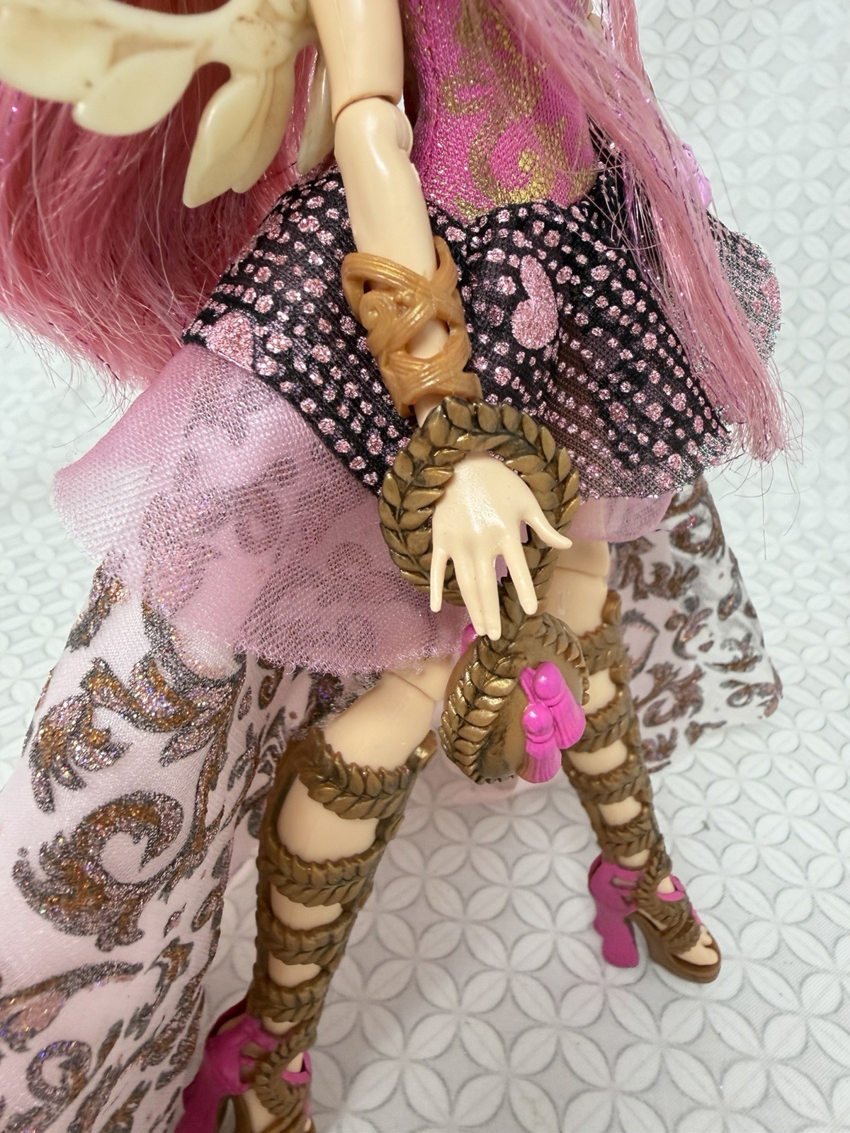 Ever After High Thronecoming C.A. Cupid Doll Dress Wings Shoes Mask Purse