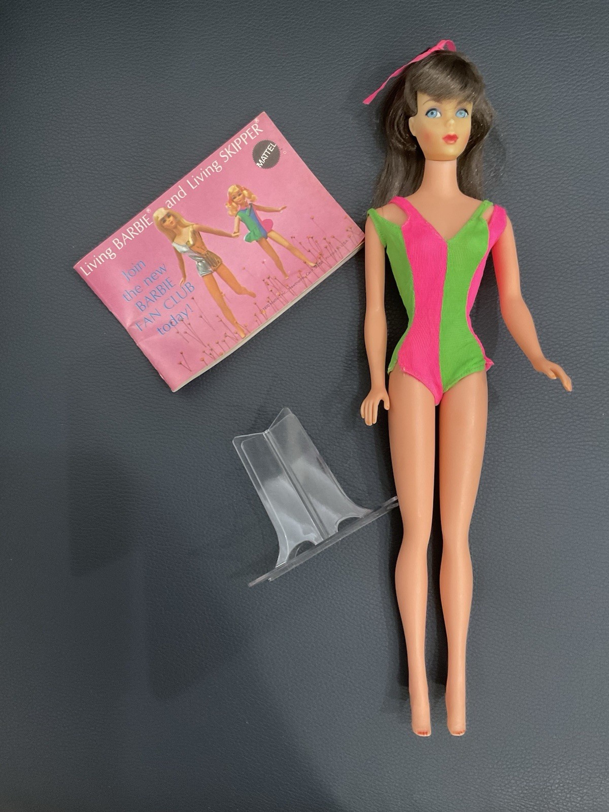 VINTAGE STANDARD BARBIE DARK BROWN HAIR ORIGINAL SWIMSUIT, STAND AND BOOKLET.