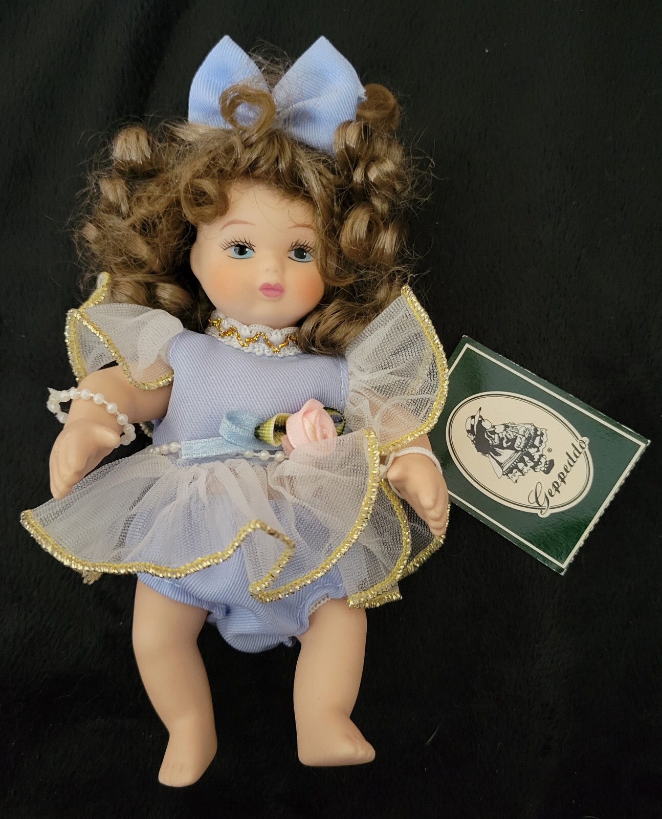 Geppeddo Porcelain Vintage 7″ H Preowned With Tags Blue Dress CX820