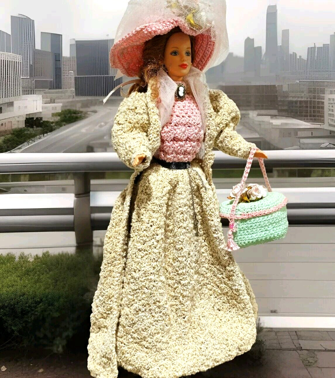 OOAK REDHEAD BARBIE in TAN PINK GREEN CROCHET VTG STYLE TRAVELING GOWN w/HAT BOX