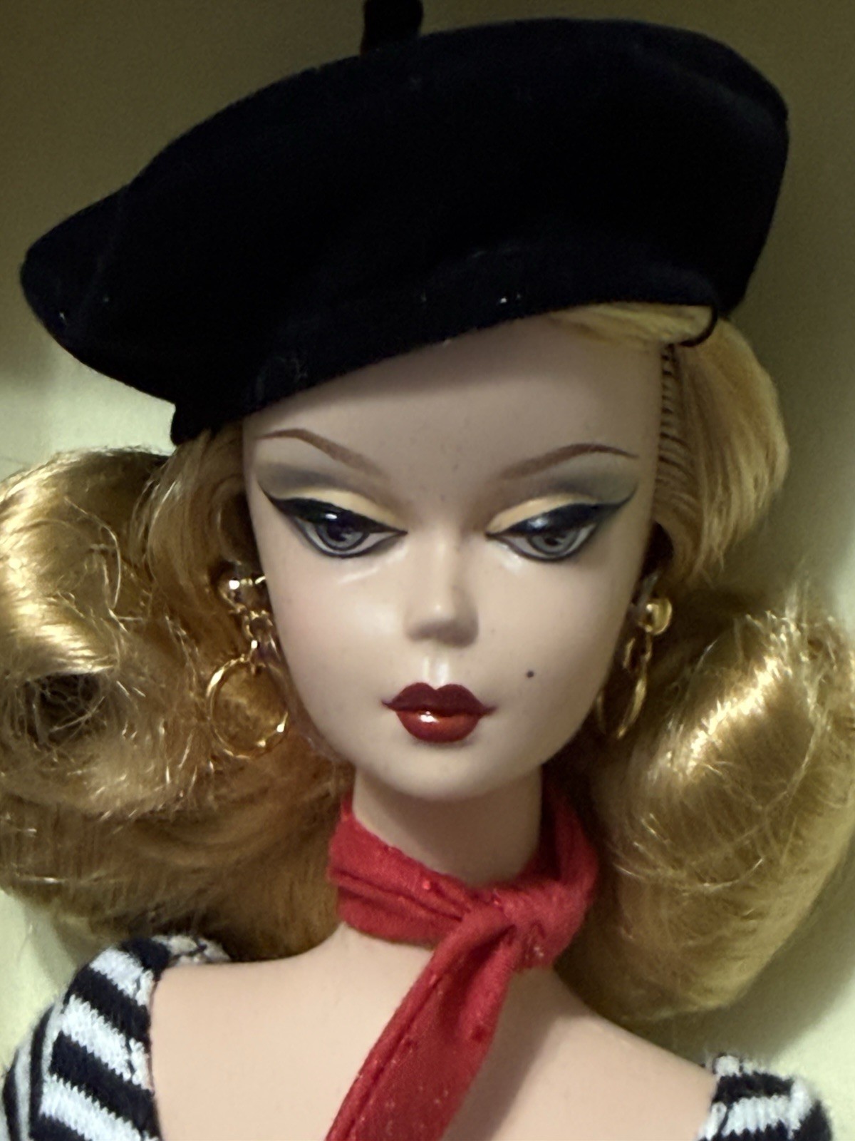 ARTIST, THE – 2008 – M4973 – BFMC SILKSTONE – BC GOLD LABEL – LIMITED TO 7000 WW