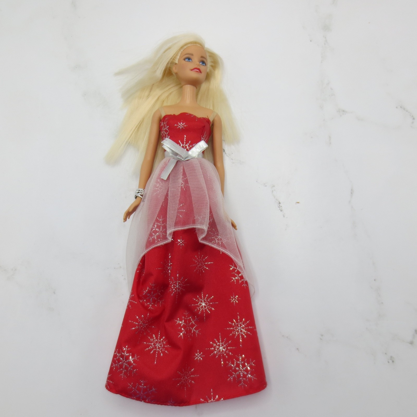 Barbie Holiday Sparkle! Red Snowflake Dress 11″ Doll Mattel