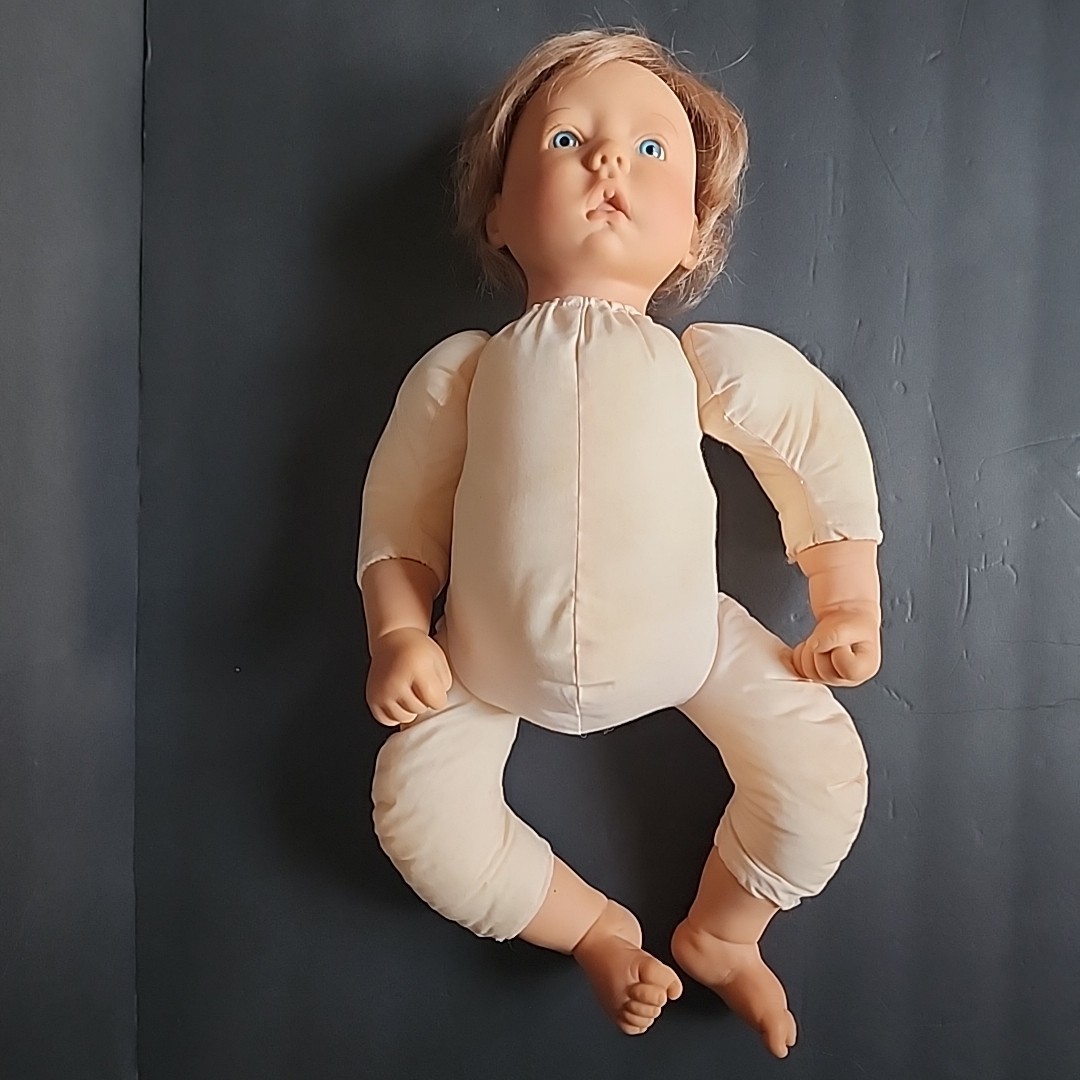 Lee Middleton Original Dolls 1994 #062194-1-VK 330/2000