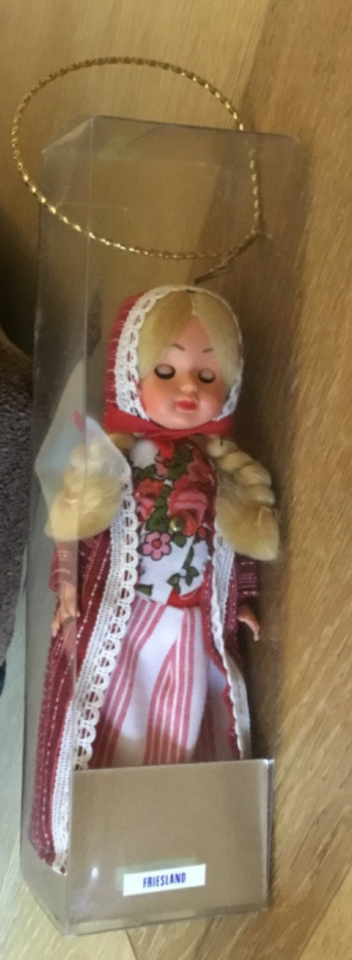 ORIGINAL PACKAGING Doll BEAUTIFUL FINLAND Sleep Eyes BLONDE vintage Culture GIFT