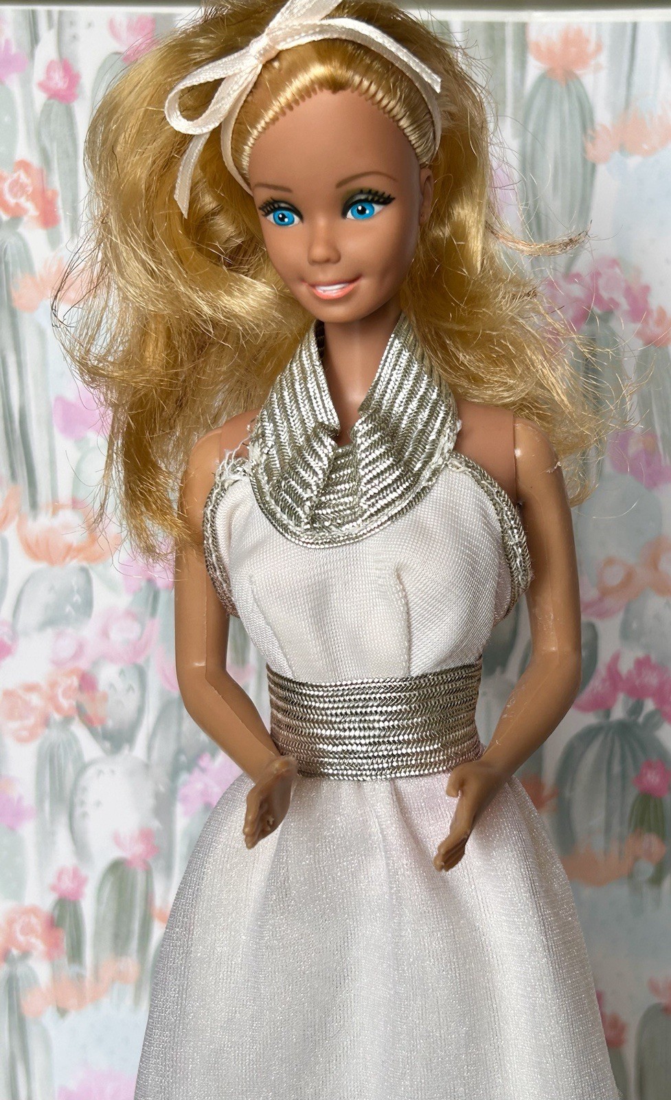 Vintage Golden Dream Barbie 1980 81 #1874 In 1978 Soft & Shimmering Gown 2252