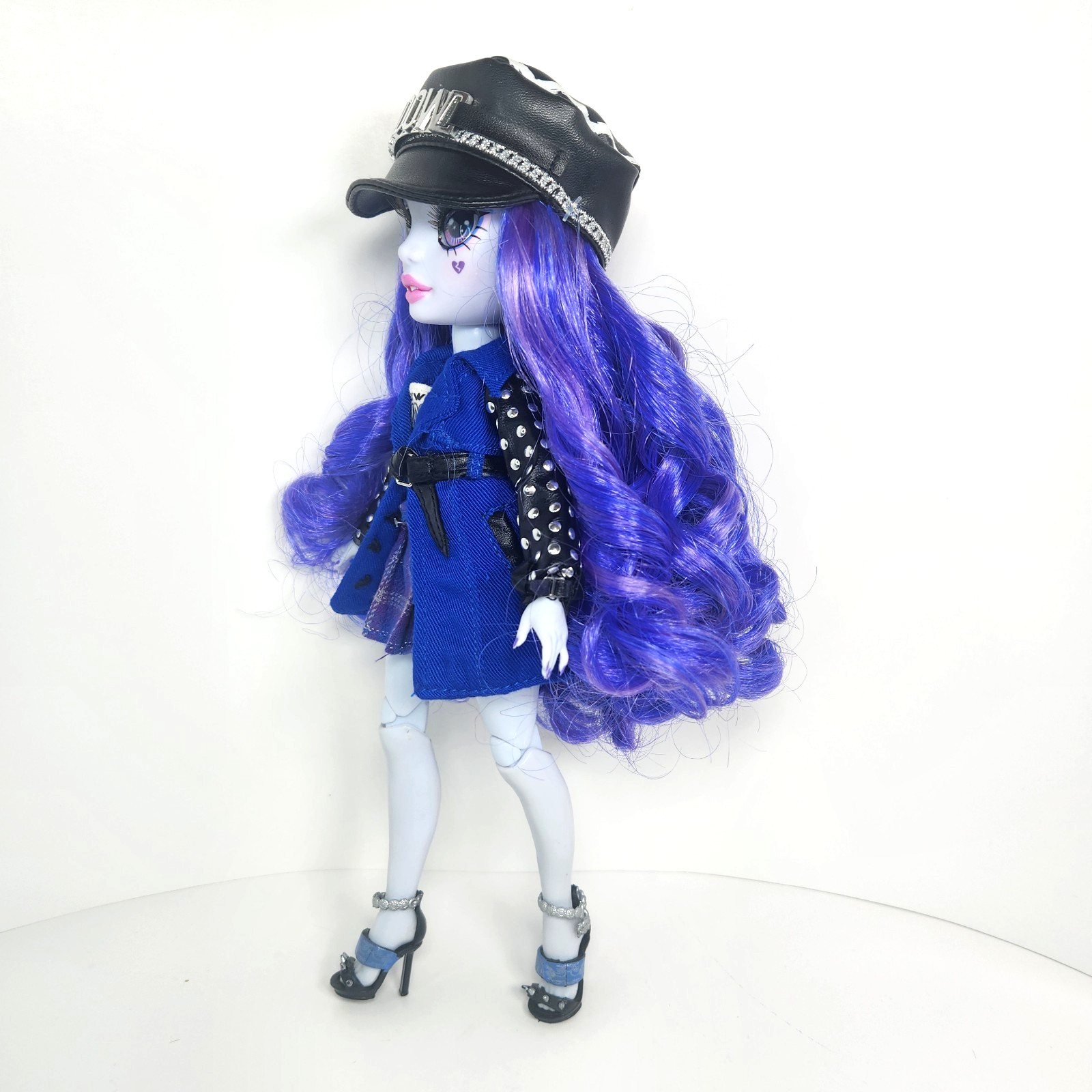 Rainbow High Shadow High Uma Vanhoose Rock Fashion Doll W/Guitar Outfits Accs
