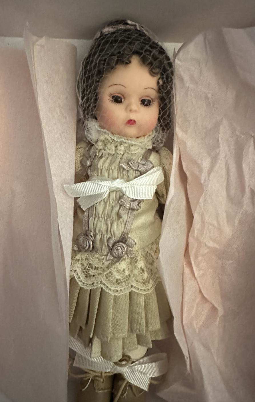 Madam Alexander Keepsake Silk Victorian Doll 28725 New In Box NO BOX LID 8”