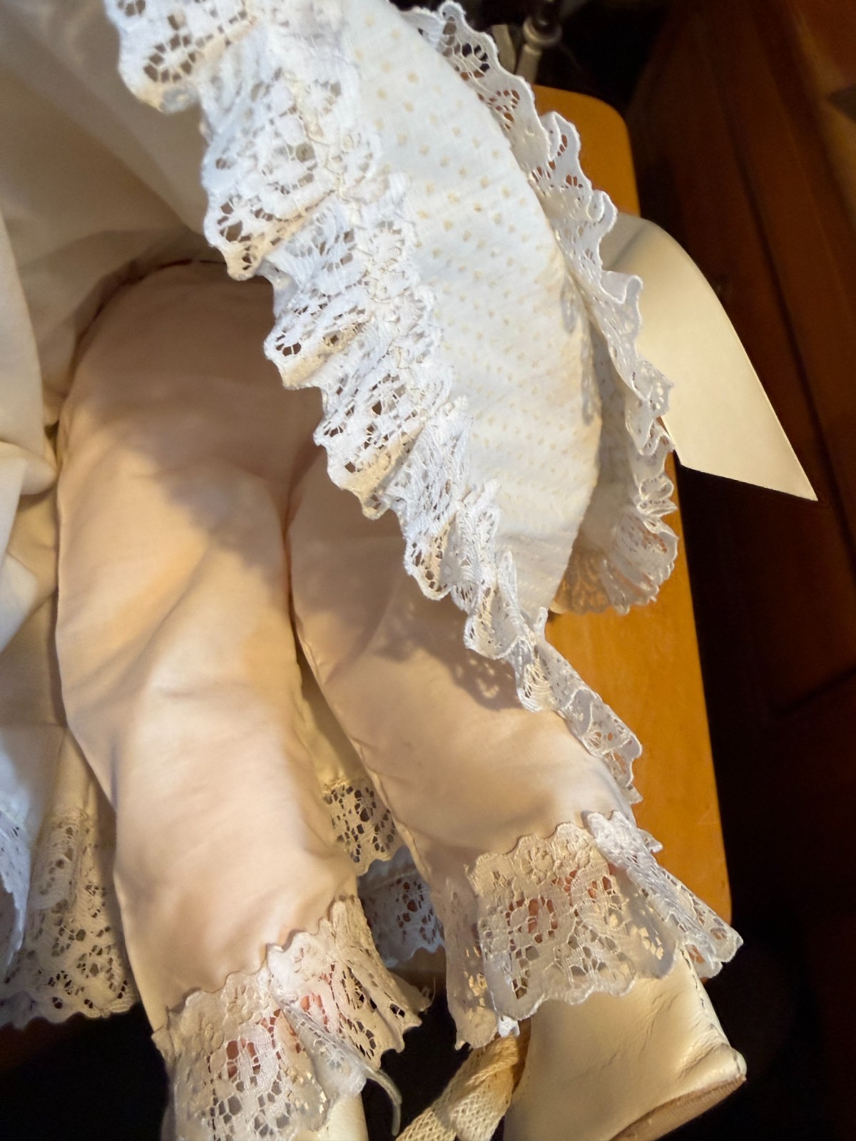 Vintage 1950’s A-E Allied Eastern Rubber Vinyl Fashion Bride Doll 19”H