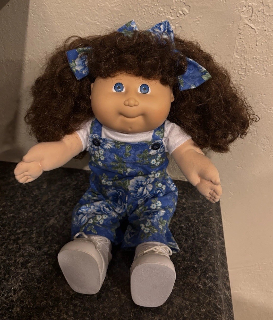 Cabbage Patch Kid Cornsilk Designer Line brown curly hair blue eyes overalls