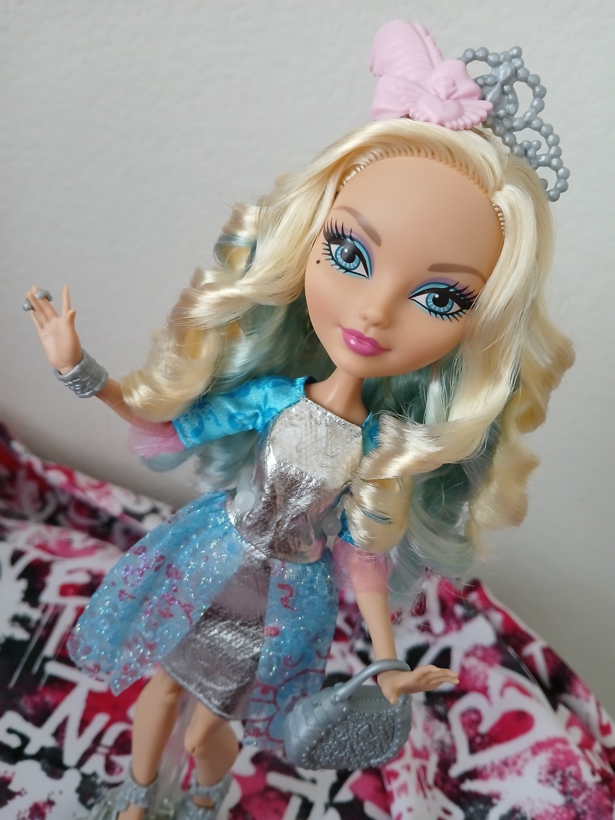 DARLING CHARMING?Ever After High●Wave 1 First Chapter●Loose Doll+Stand●RESTYLED
