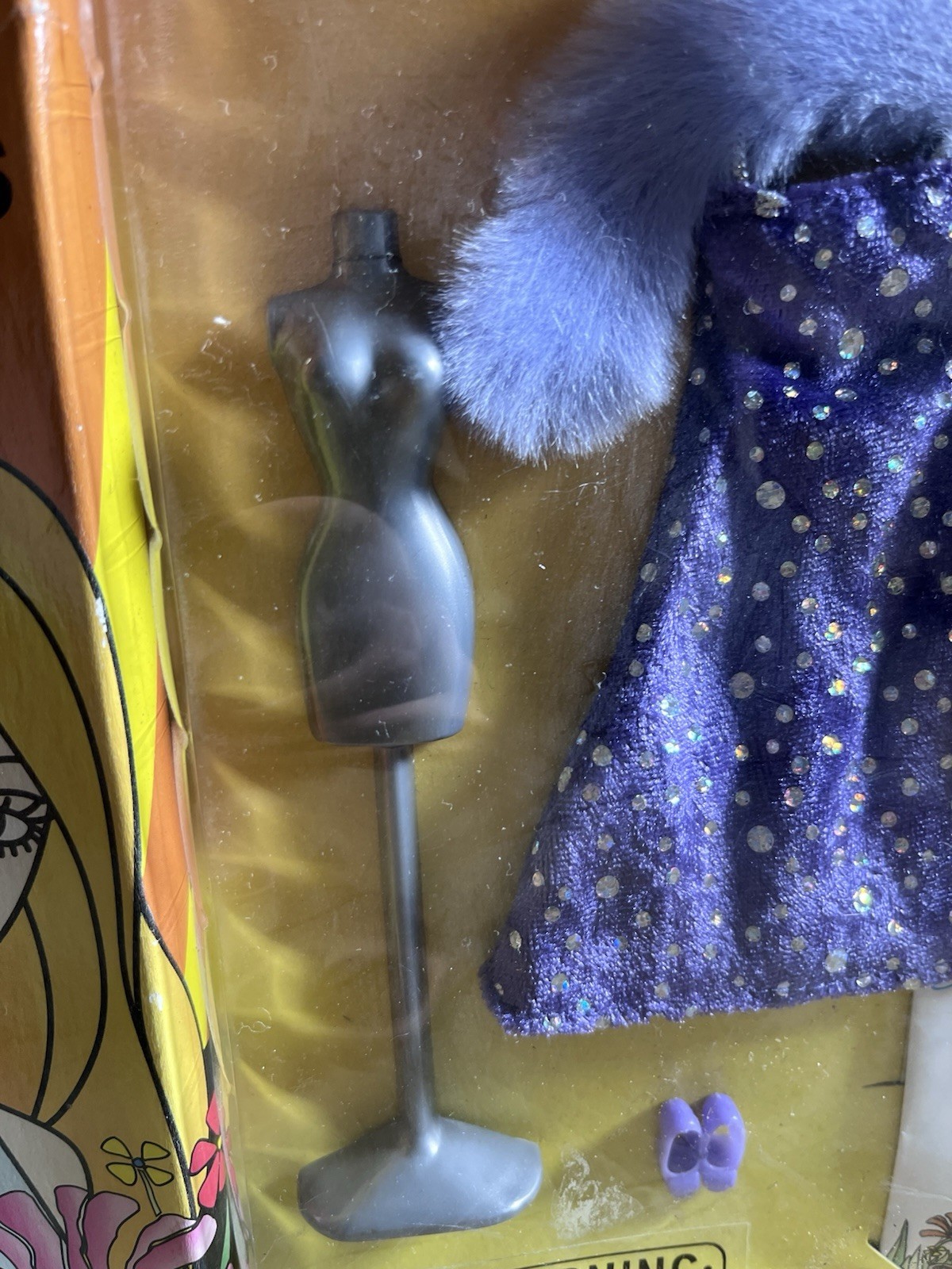 Dawn 30th Anniversary Limited Edition Doll and In the Spotlight Outfit Boxes