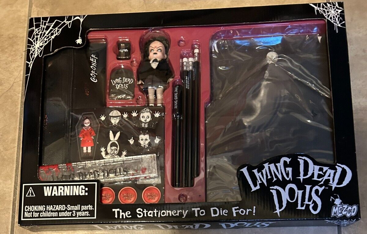 Mezco Living Dead Doll Stationary Set w/ 4″ Sadie doll Pencils Ruler Case NEW