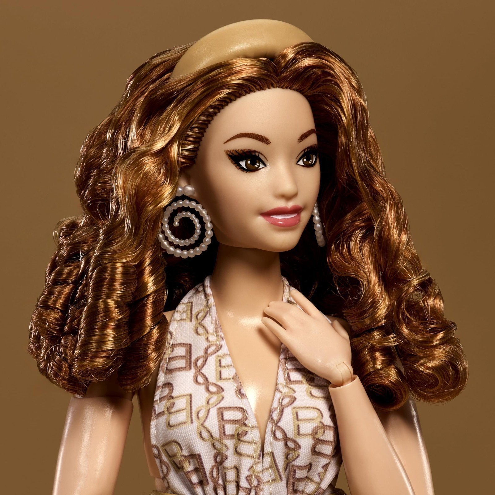 Barbie Basics You Create Neutral Kit w/ Customizable Doll, 2 Extra Heads & More