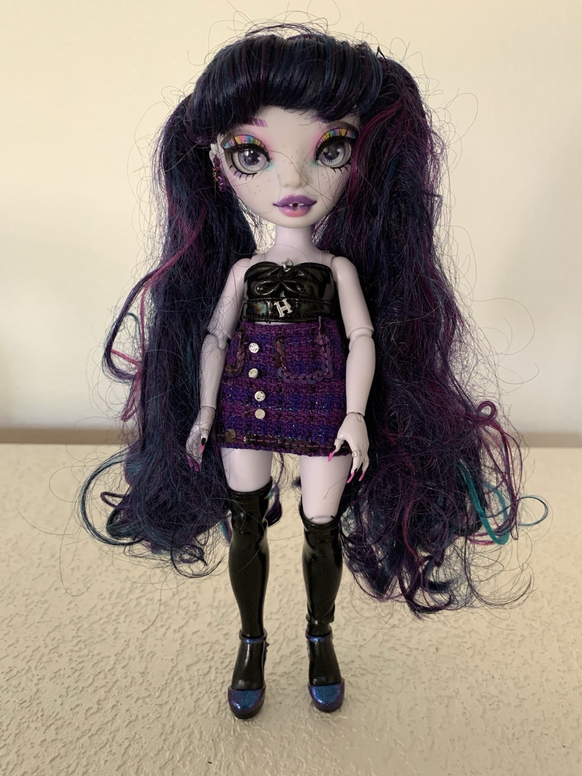 Shadow High Veronica Storm Rainbow High- Twin Doll Special Edition One Earring