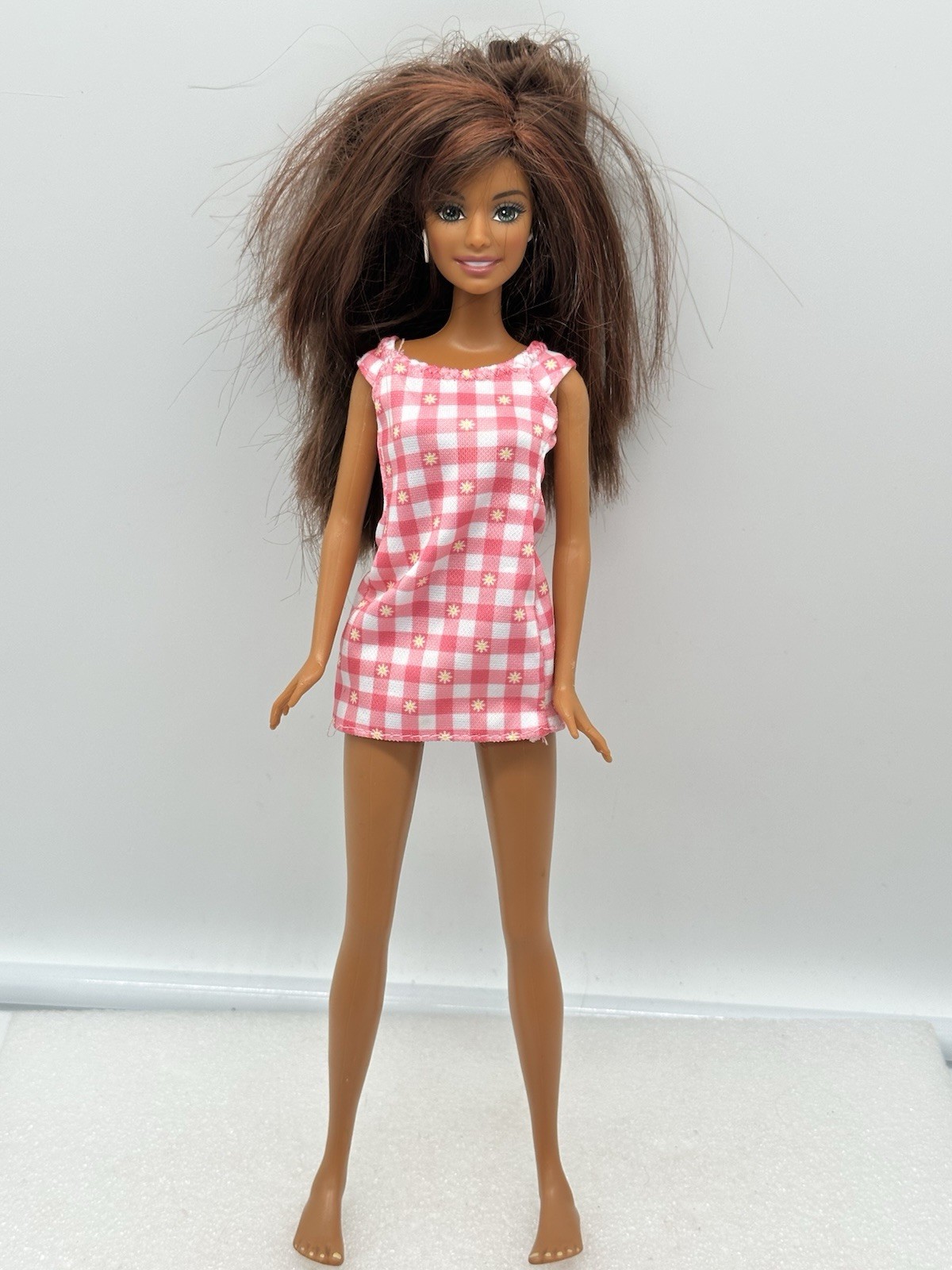Barbie Cali Girl Surfer Summer Doll 2004 Mattel G8665 Beach Feet Re-dressed