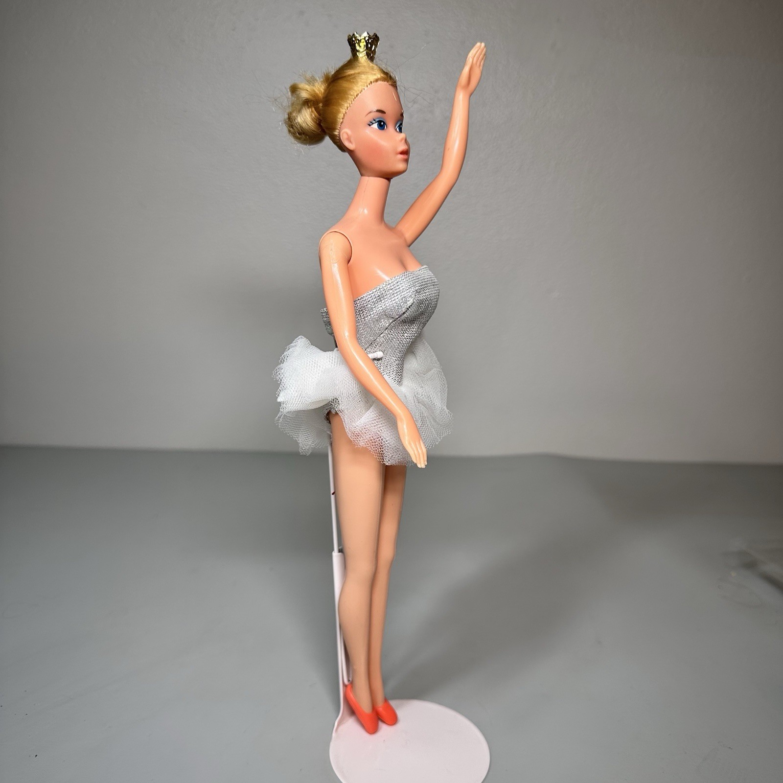Vtg 1975 Mattel Ballerina Barbie Doll #9093 Blonde in 60’s #989 Ballerina Dress