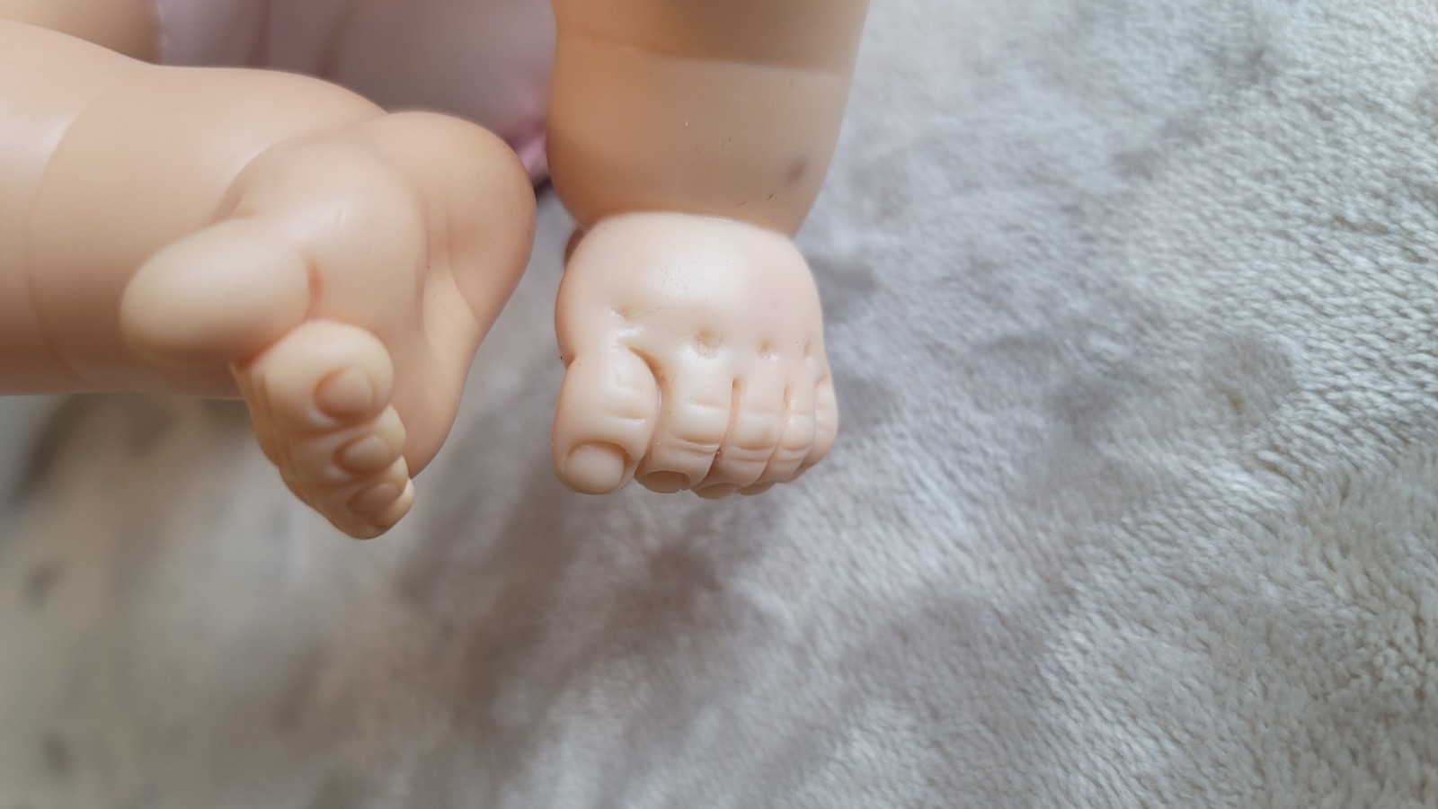 Precious Cititoy 18″ Vintage 1997 Blonde Blue Eyes Jointed Weighted Baby Doll