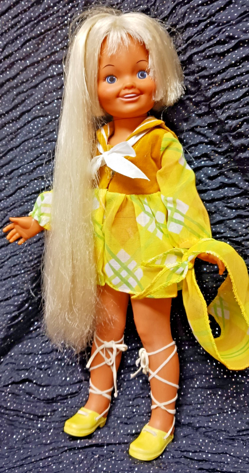 Vintage Ideal Dina 1971 hair grow Crissy Calif Cousin 15″