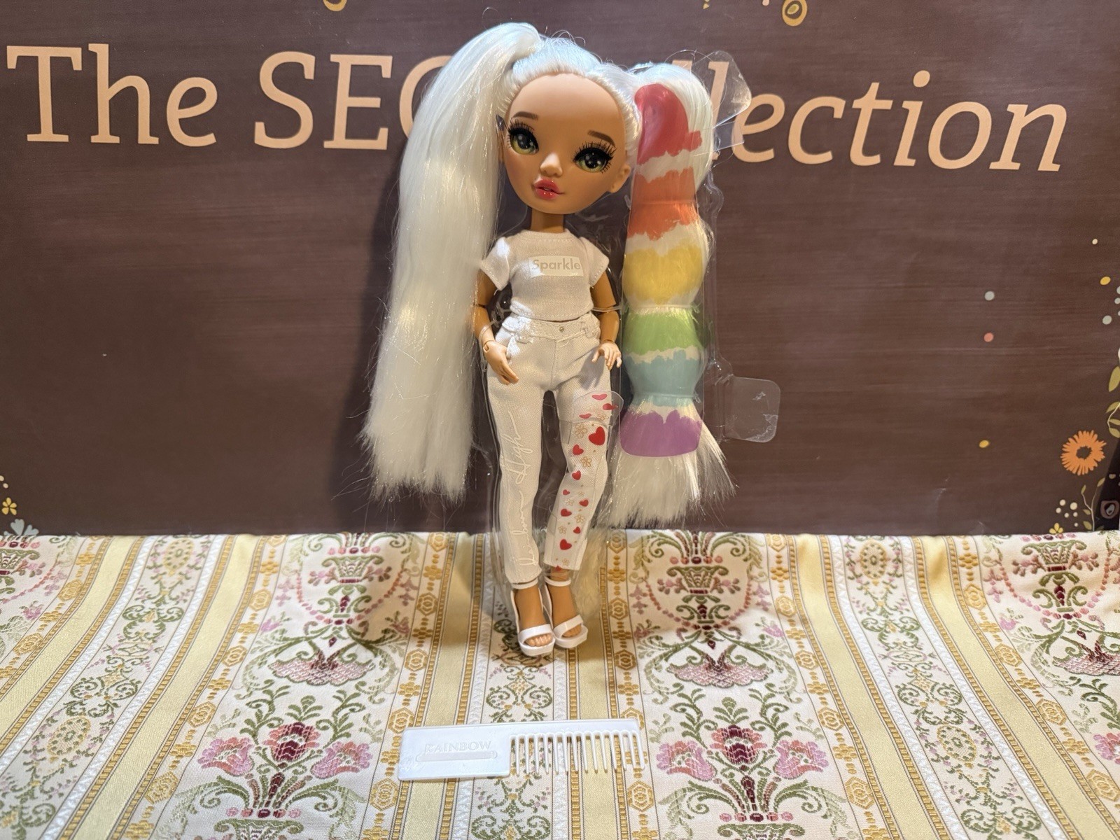 Rainbow High Color & Create DIY Fashion Doll Green Eyes Straight Hair