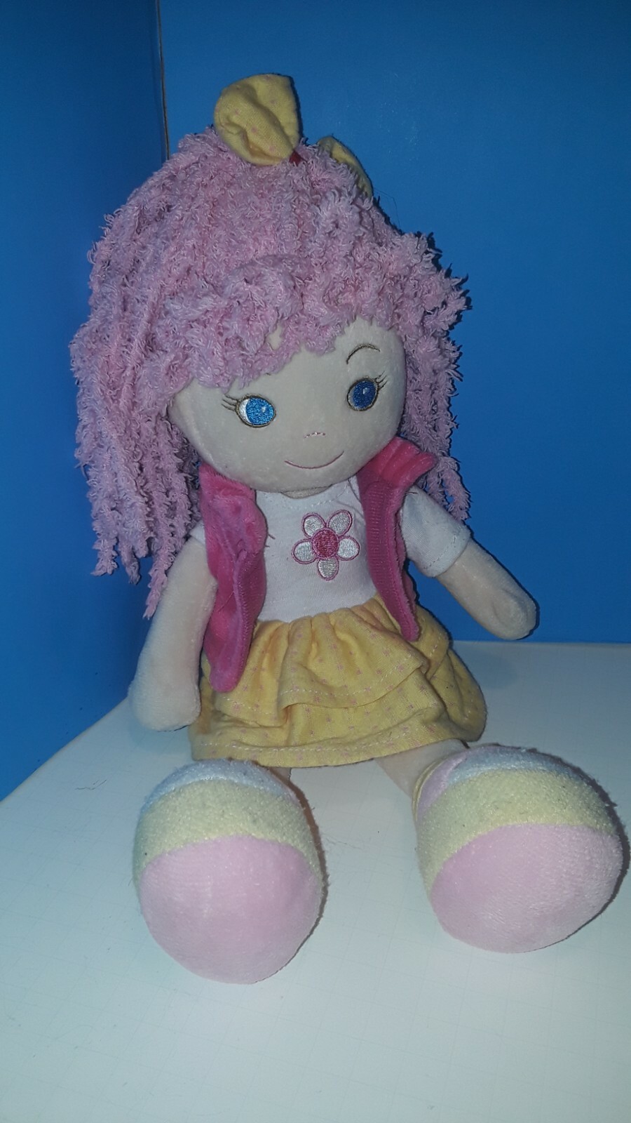 Girlz N Dollz Lil Totz Doll Plush 15″ Dressed Pink Hair Yellow Ribbons