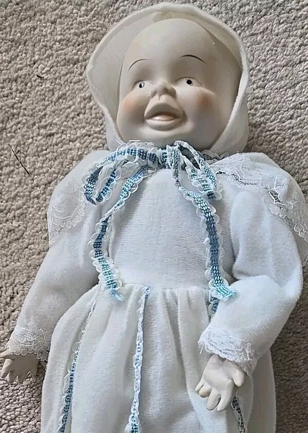 Vintage Three Faces of Eve Porcelain 13″ Doll Swivel Head- Unique Rare Halloween
