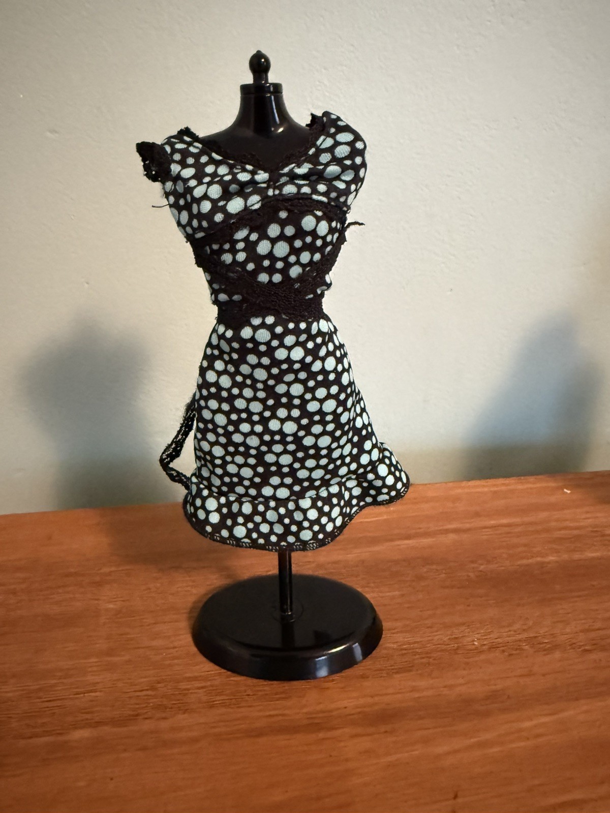 Barbie Fashion Fever Mannequin Blue Black Dot Dress Dotty Outfit Blue/Green Dots