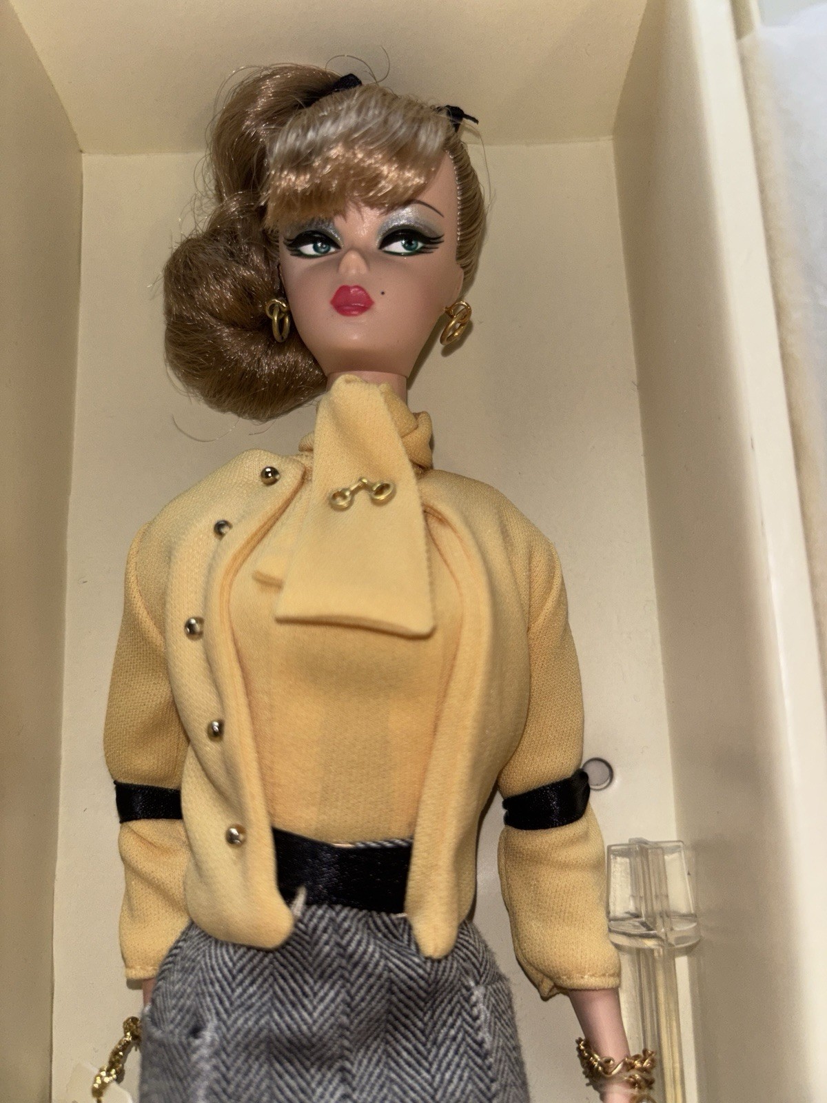 The Secretary Silkstone Barbie – Gold Label – No More Than 8,100 – NRFB