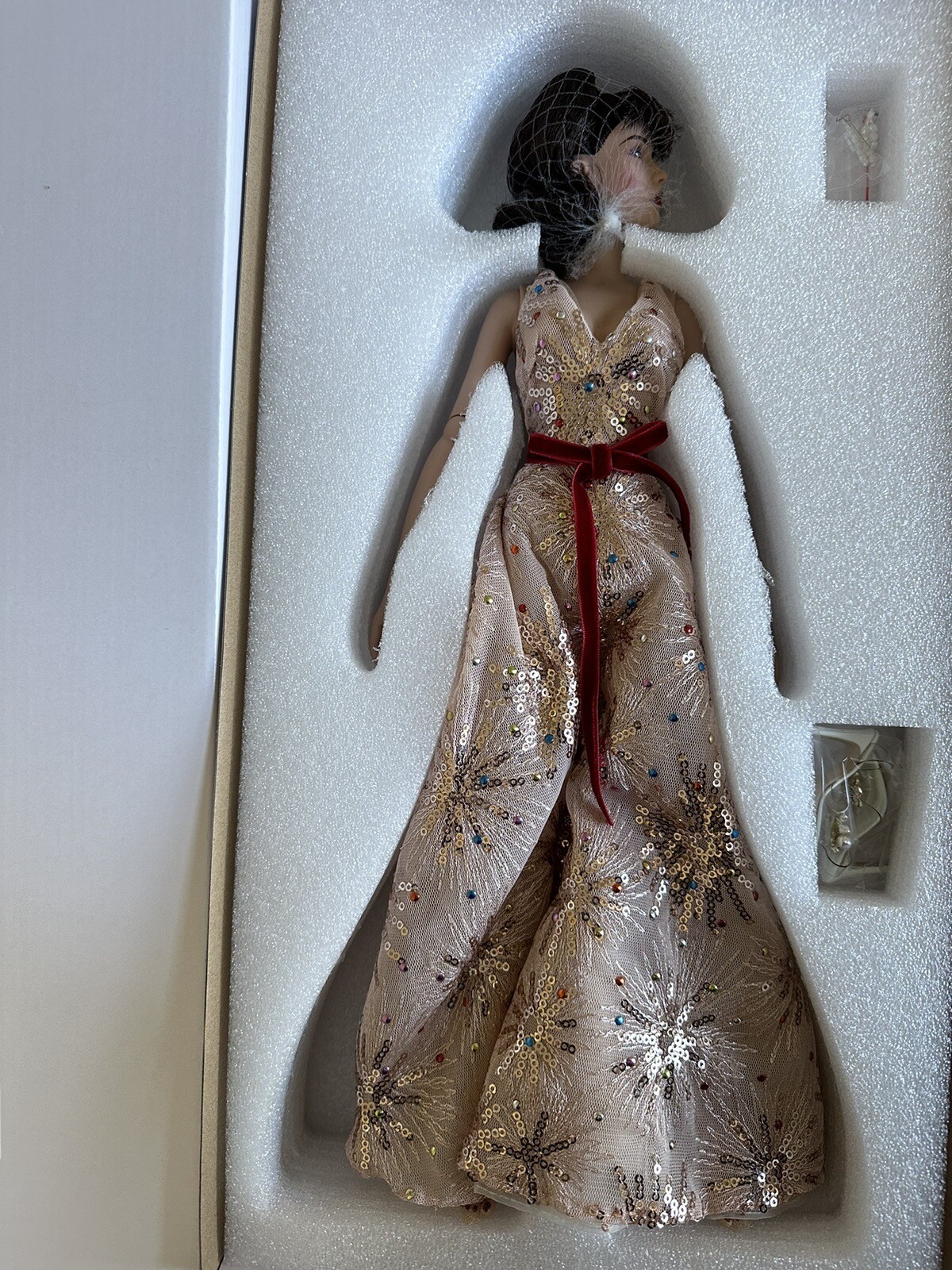 Tonner Celebrating Beautiful Views UFDC 2023 LE Lacie Churchill 16″ Fashion Doll