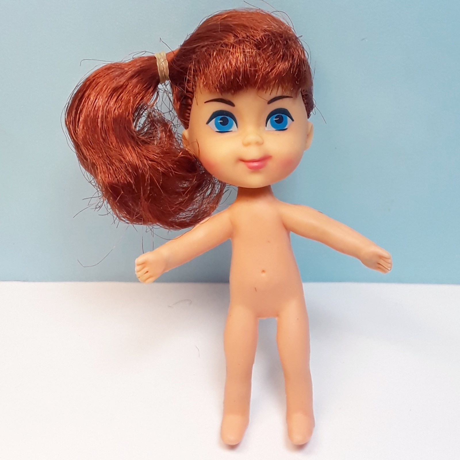 Vintage Mattel Liddle Kiddles SOAPY SIDDLE Doll, Robe, Slippers, Bathtub