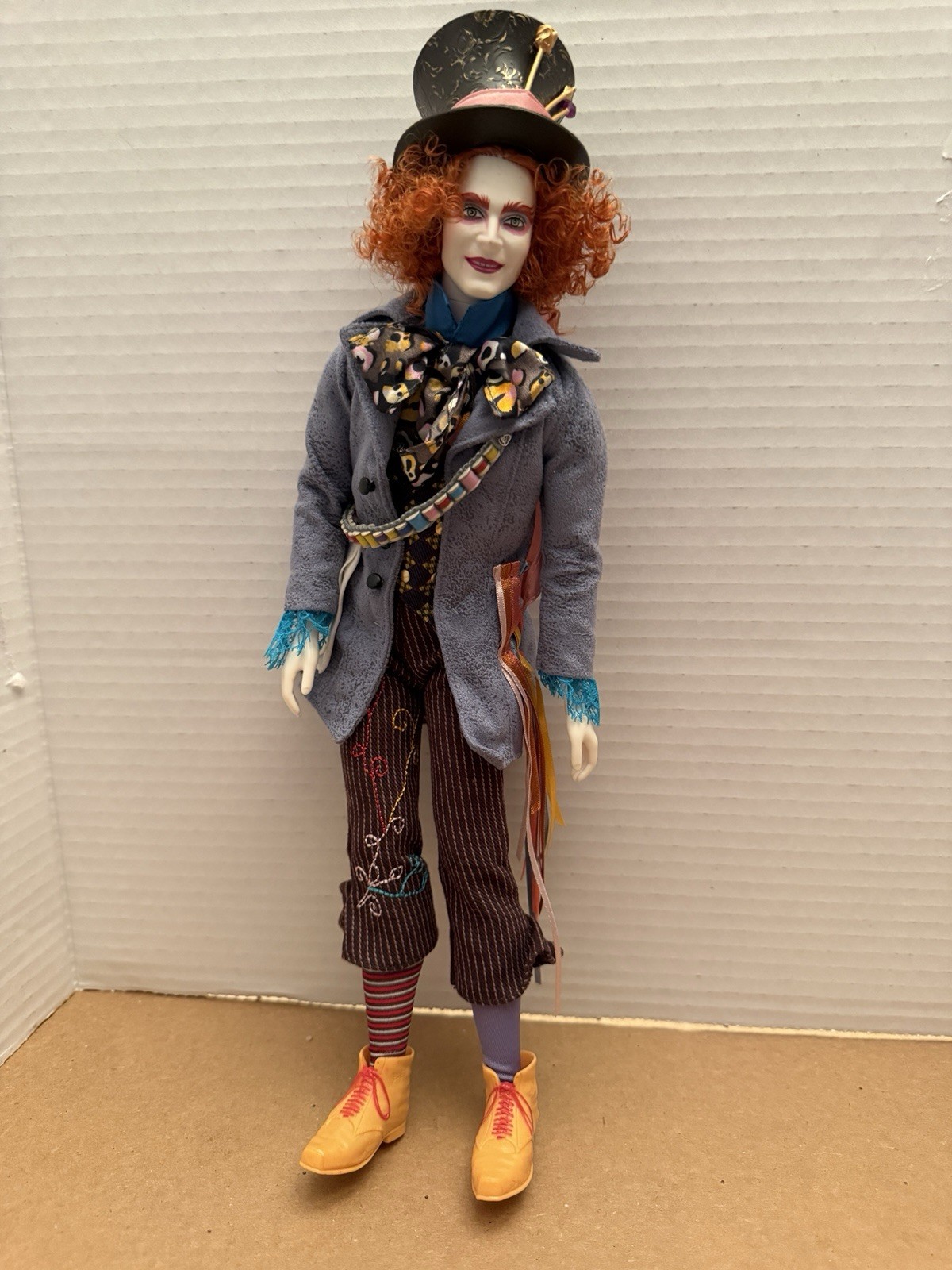 Barbie Disney’s Alice in Wonderland The Mad Hatter Doll 2009 Mattel Johnny Depp